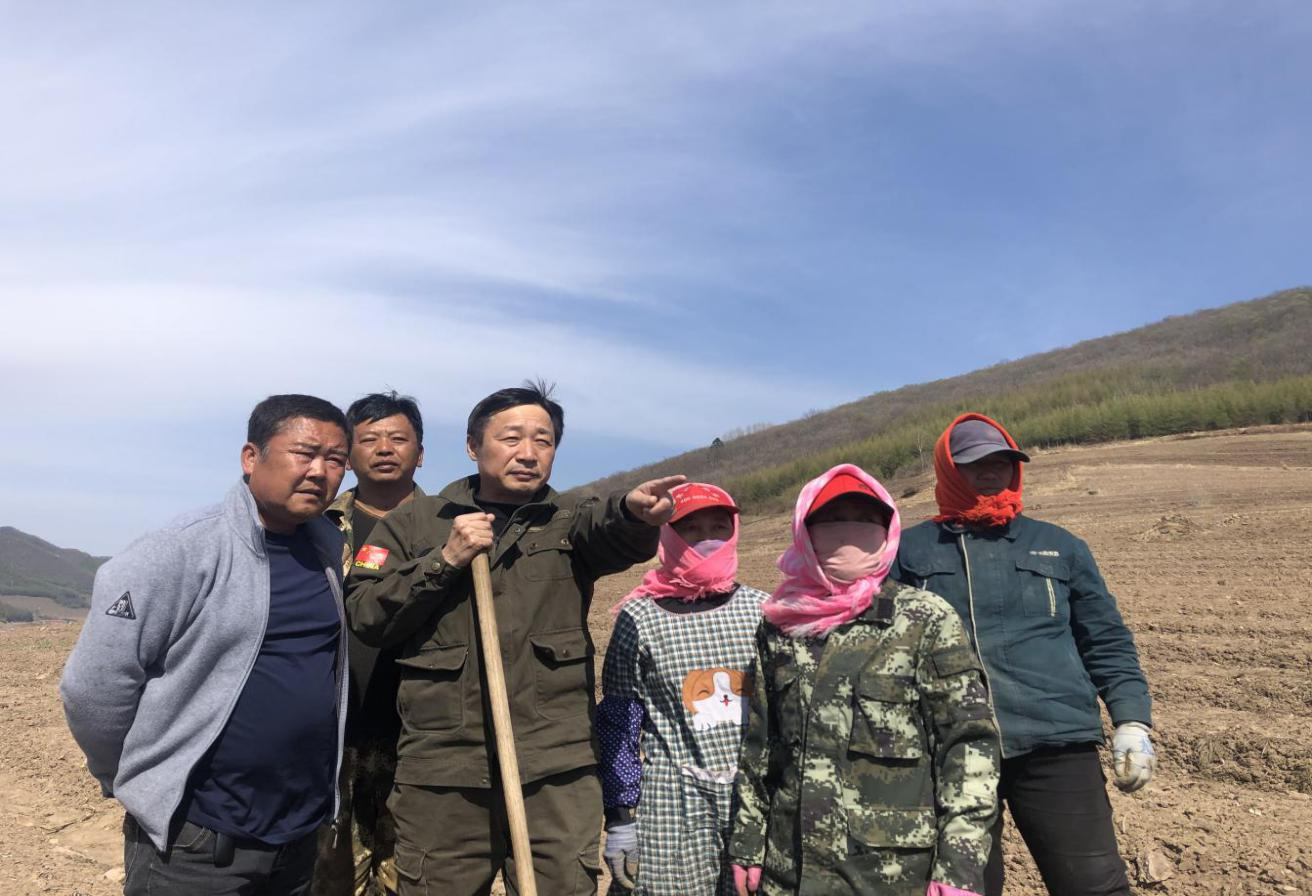 辽宁“最美退役军人”| 退役不褪色 强村富民带头人 ——记抚顺新宾满族自治县红庙子乡长岭子村党支部书记 李炳旭